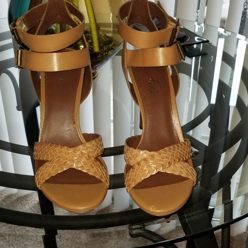 Marc Fisher Heels - Picture 2 of 3